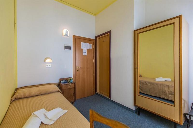 Antonia Hotel 3*
