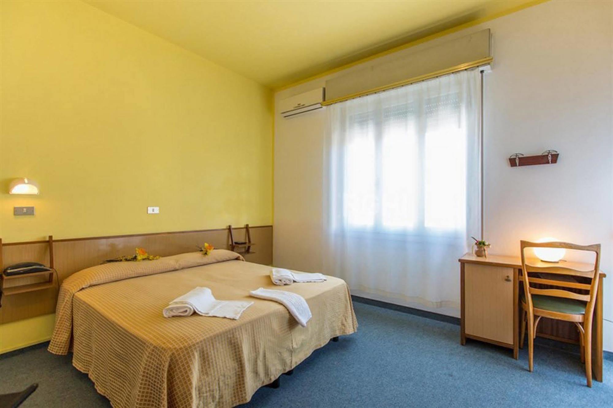 Hotel Antonia 3*